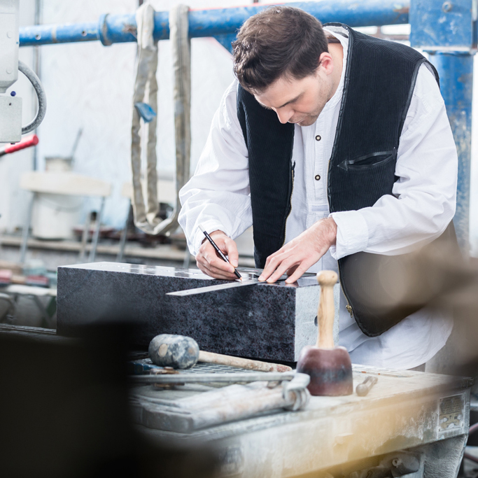 La marbrerie funéraire des Pompes Funèbres Macheboeuf